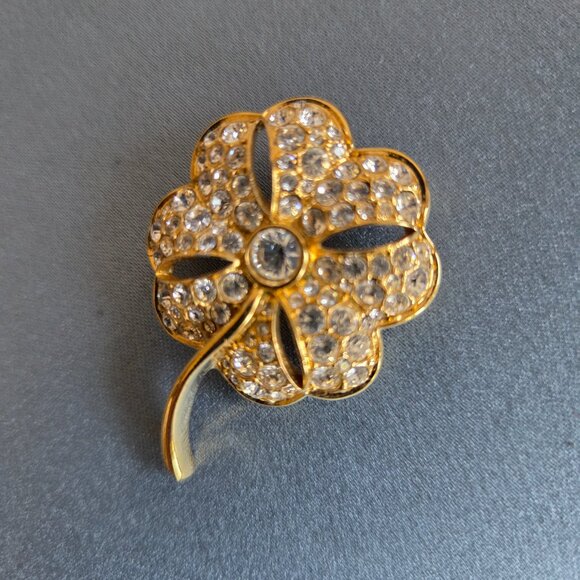 Swarovski gold tone and clear rhinestones floral brooch. Flower brooch. - Picture 5 of 8